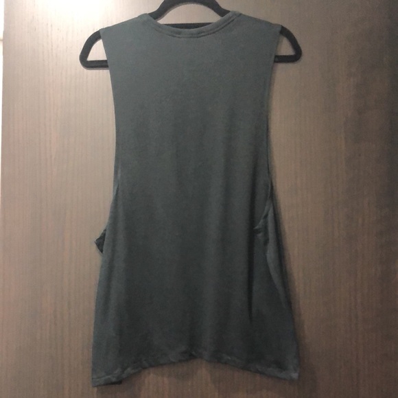 Nike Muscle Tee - Picture 2 of 3